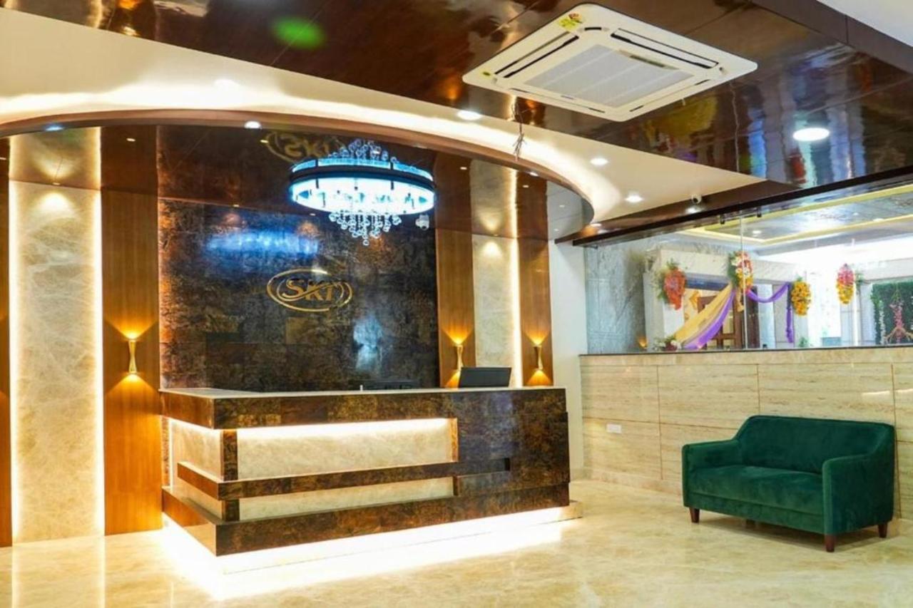 Sri Krishna Inn - Kempegowda Airport Bangalore Devanahalli Экстерьер фото