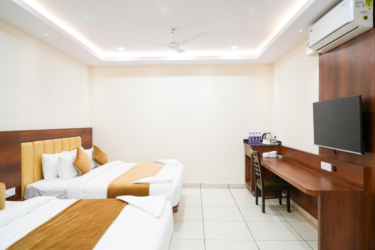 Sri Krishna Inn - Kempegowda Airport Bangalore Devanahalli Экстерьер фото
