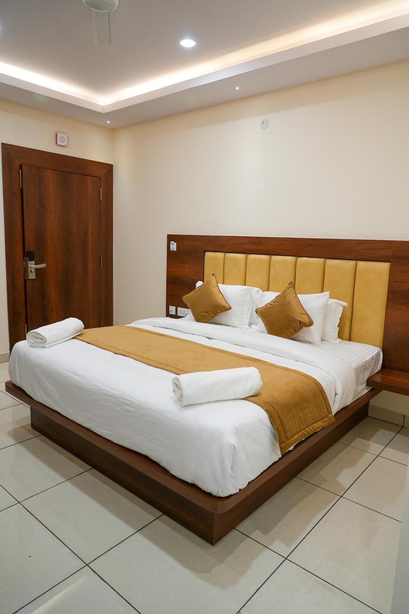 Sri Krishna Inn - Kempegowda Airport Bangalore Devanahalli Экстерьер фото
